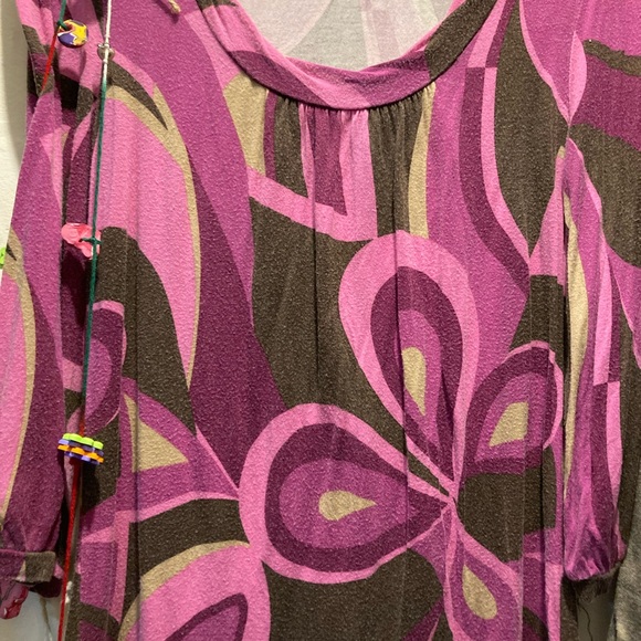 Brown and pink patterned 3/4 sleeve top, stretchy, boho, guc, boho revival - Picture 2 of 7